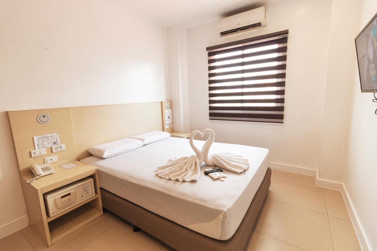 Hotel Wow Budget Cubao 3*